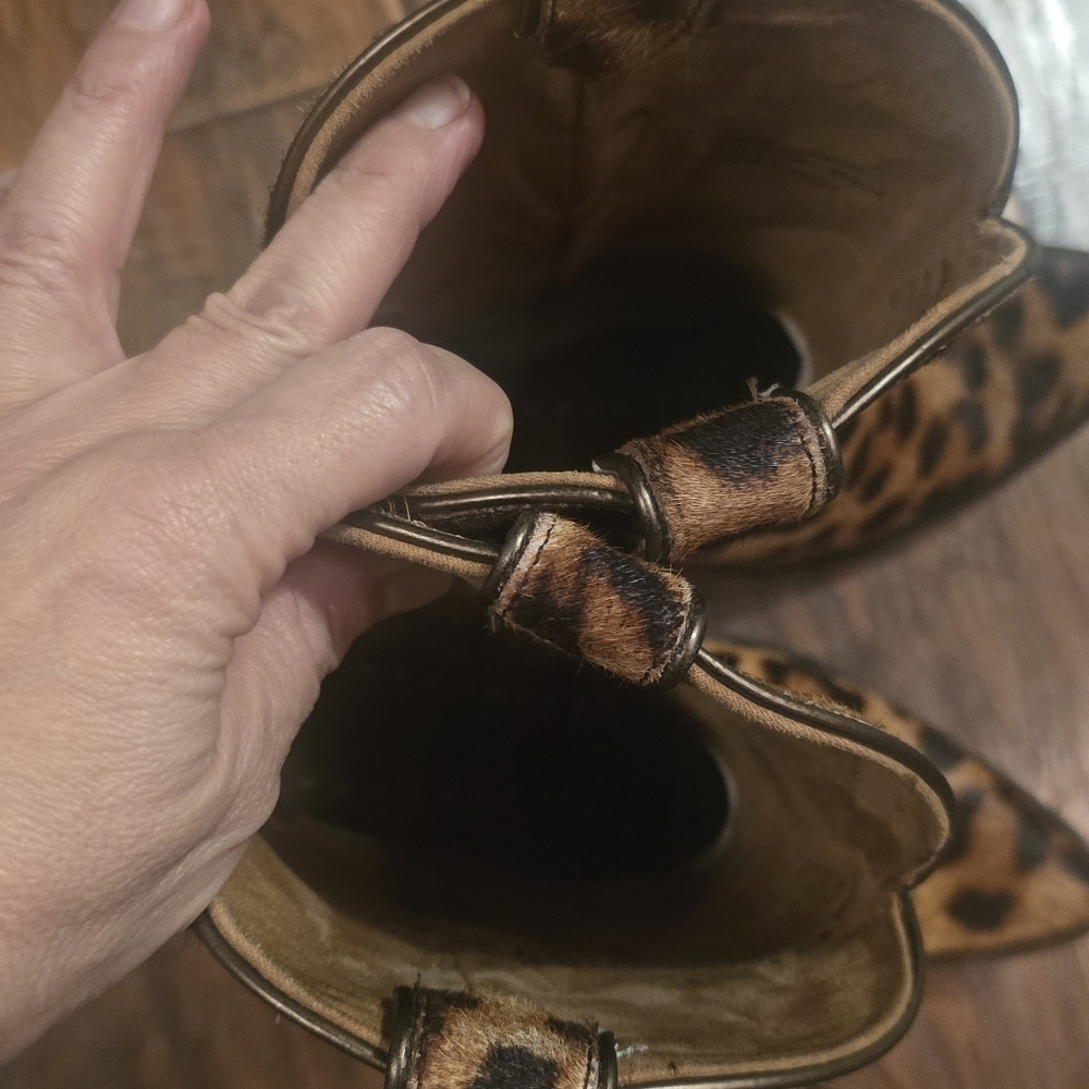 ARIAT Leopard Print Women's Cowboy Booties - Picture 4 of 7